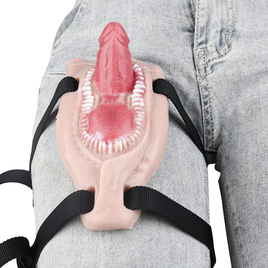 Wearable Big Mouth Silicone Dildo Grinding Pad